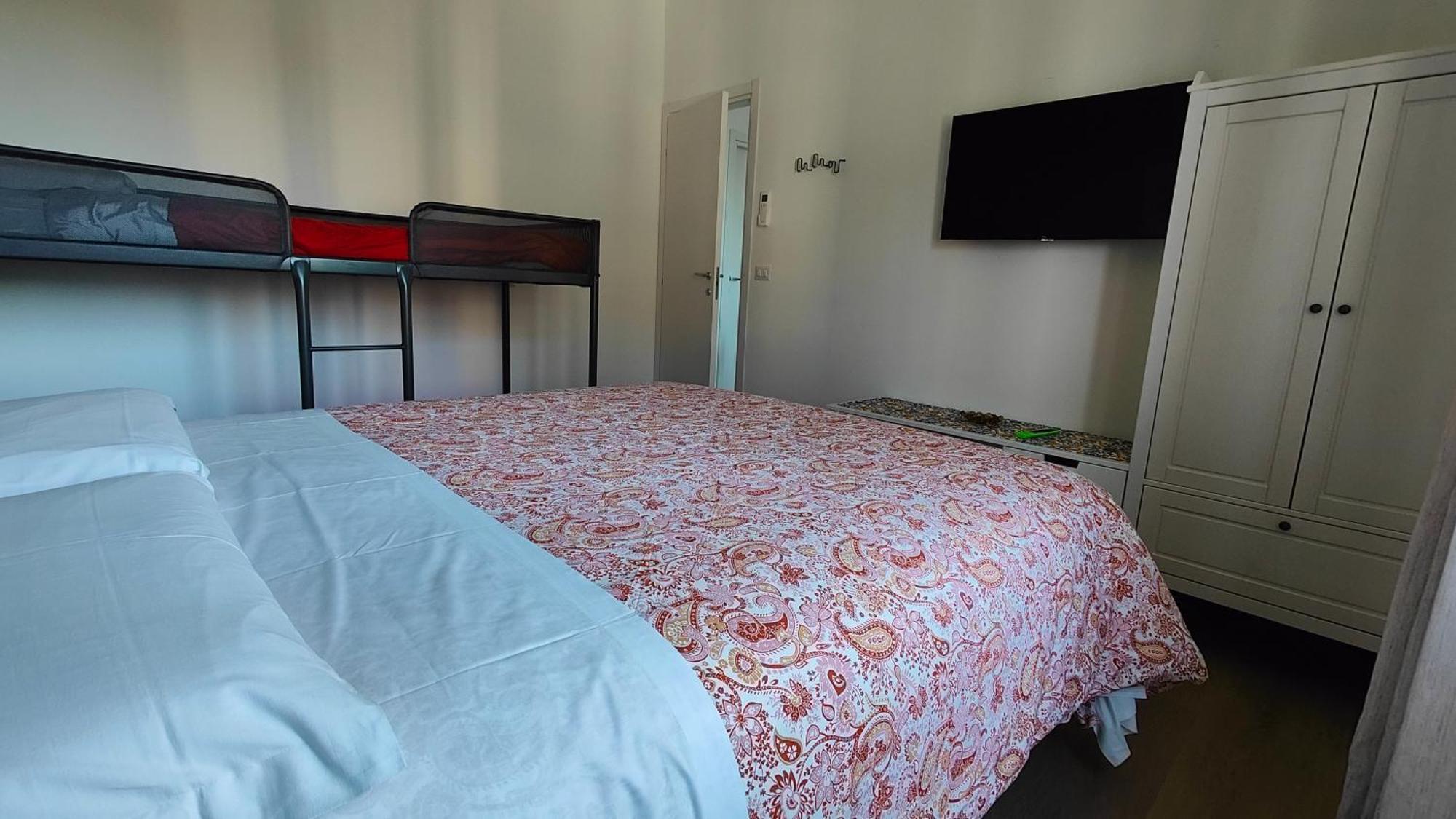 Colorland Apartment *